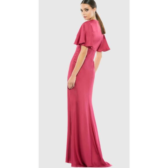 Mac Duggal Flounce Sleeve V-Neck Trumpet Gown / Size 6 - Picture 2 of 6